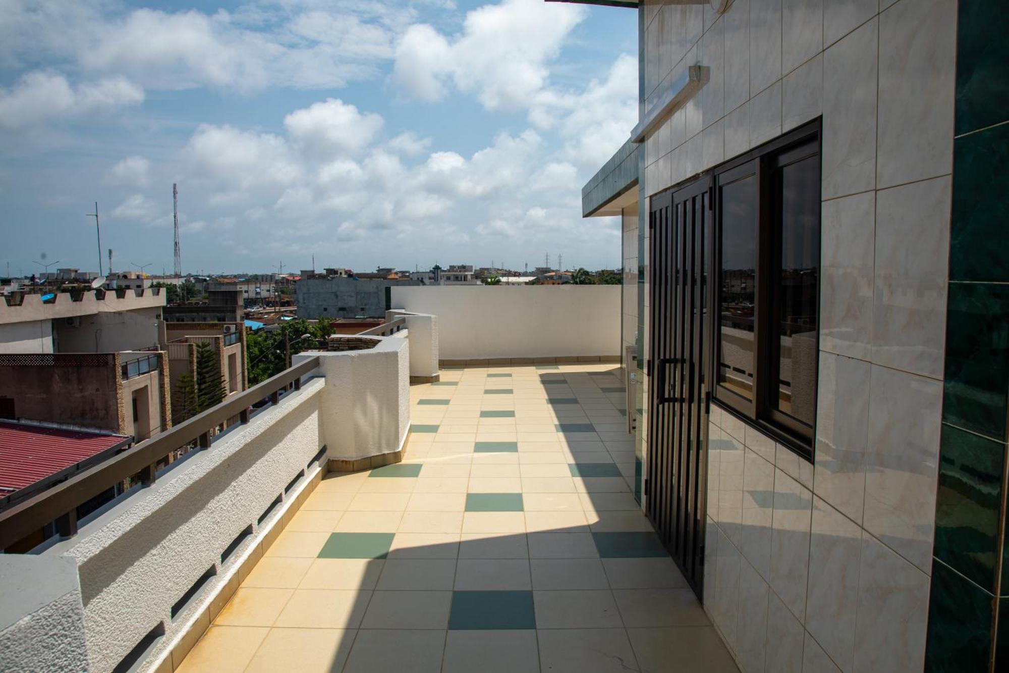 Residences Inaya Cotonou Esterno foto